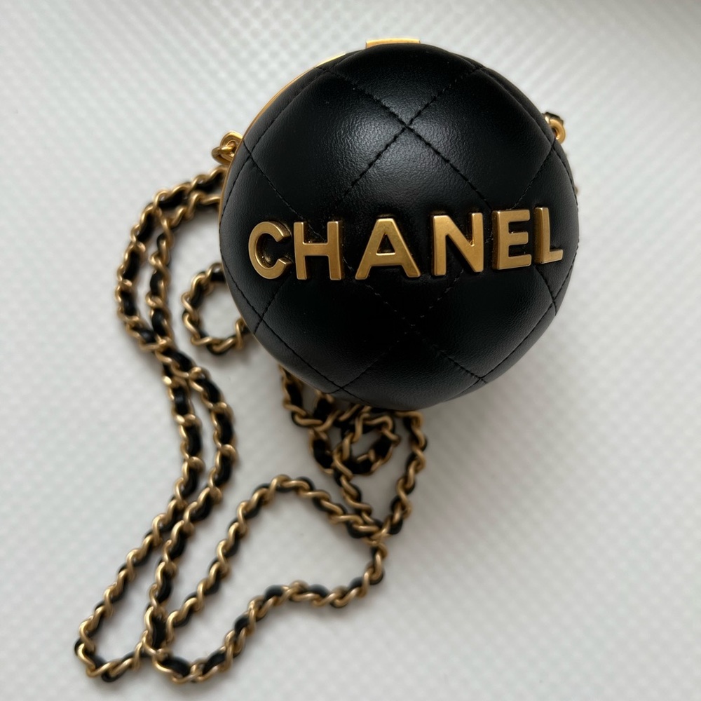 CHANEL COLLECTIBLE BAG LIMITED EDITION 2022